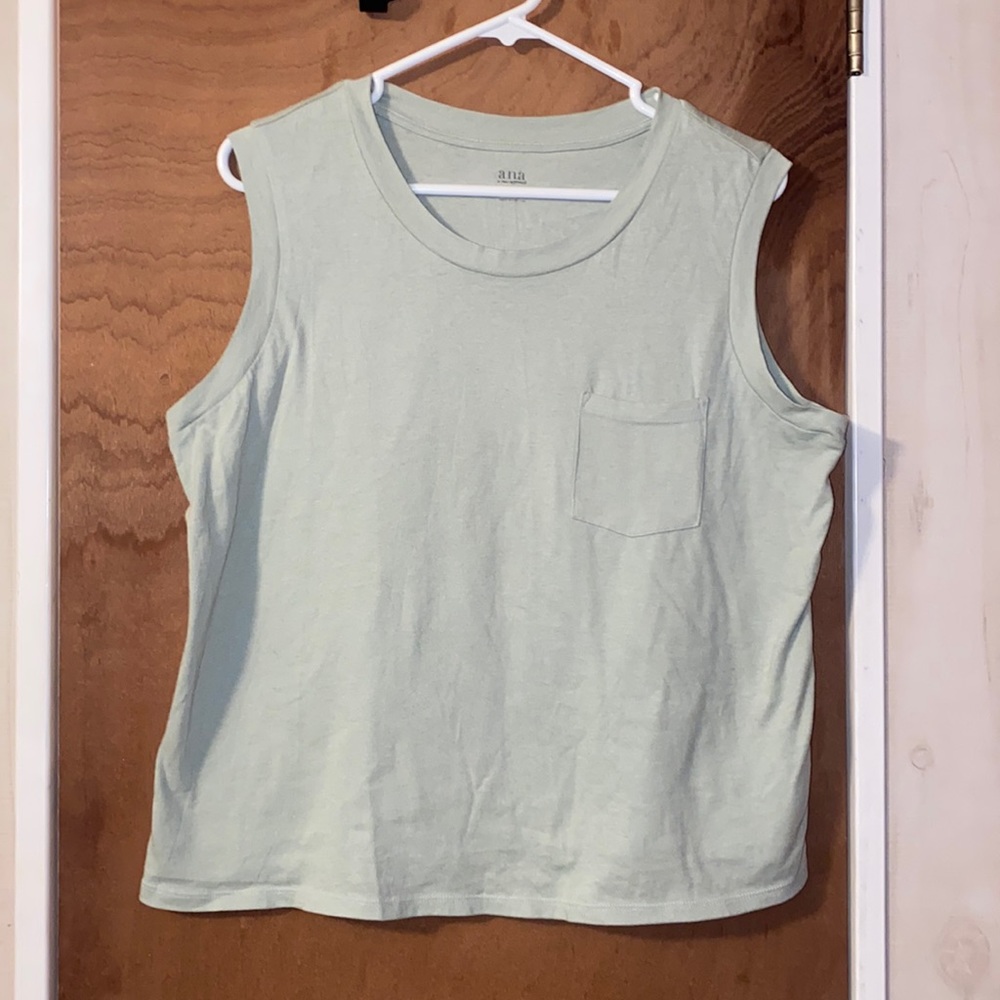 Large Muscle Tee